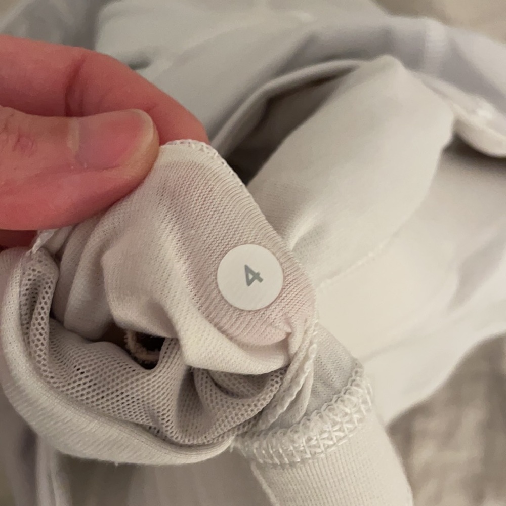 Lululemon bra long line - Picture 3 of 3